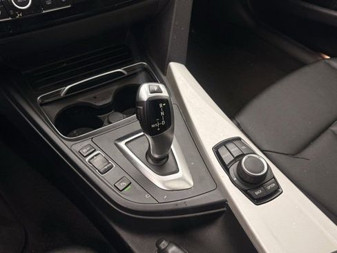 Used 2016 BMW 320i Sedan image 20