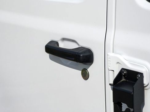 Used 2023 Jeep Gladiator Sport AWD/4WD image 44