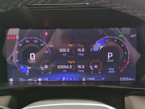 Used 2024 Chevrolet Colorado ZR2 w/ Safety Package AWD/4WD image 8