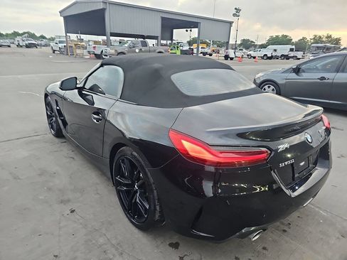 Used 2022 BMW Z4 sDrive30i w/ Premium Package 2 image 3
