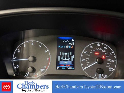 Used 2023 Toyota Corolla Cross LE w/ Moonroof Package AWD/4WD image 5