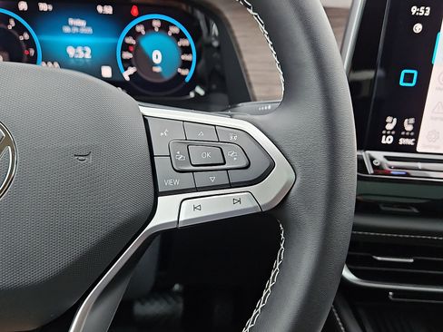 New 2026 Volkswagen Atlas SEL image 19