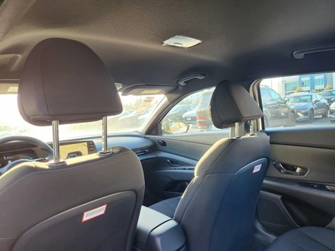 New 2025 Hyundai Elantra Sport image 14