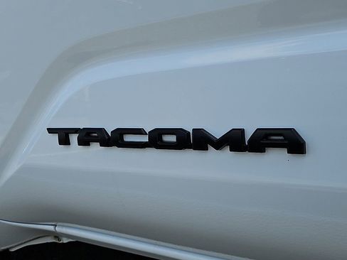 Used 2024 Toyota Tacoma TRD Off-Road AWD/4WD image 30