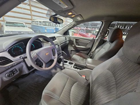 Used 2015 Chevrolet Traverse LS AWD/4WD image 13