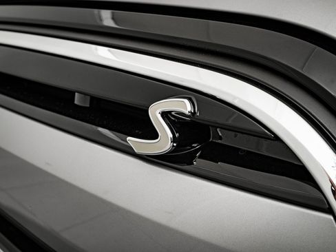 Used 2024 MINI Cooper SE image 16