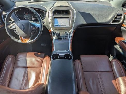 Used 2018 Lincoln MKX Reserve w/ Driver Assistance Package FWD image 25