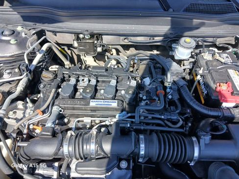 Used 2018 Honda Accord Touring image 23
