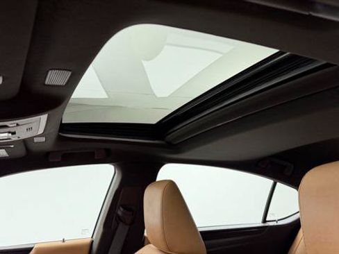 Used 2019 Lexus ES 350 w/ Premium Package FWD image 28