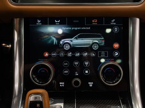 Used 2018 Land Rover Range Rover Sport SVR AWD/4WD image 15