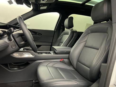 Used 2025 Lincoln Nautilus Premier w/ Equipment Group 102A image 27