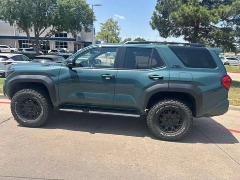 Used 2025 Toyota 4Runner TRD Off-Road Premium AWD/4WD image 4