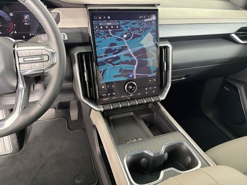 New 2026 GMC Acadia Elevation w/ Black Edition FWD image 29