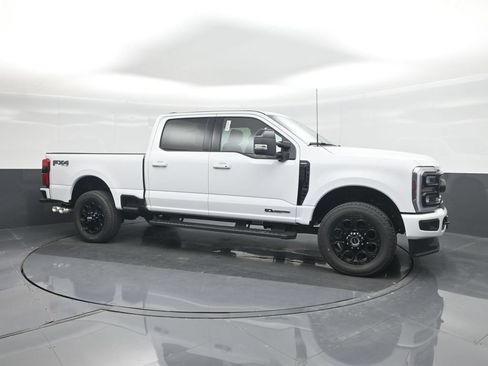 New 2026 Ford F250 Lariat w/ Black Appearance Package AWD/4WD image 11