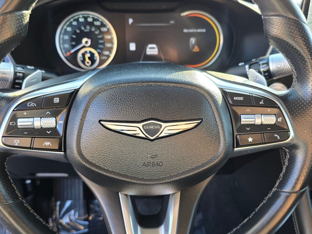 Used 2025 Genesis G70 2.5T RWD image 34