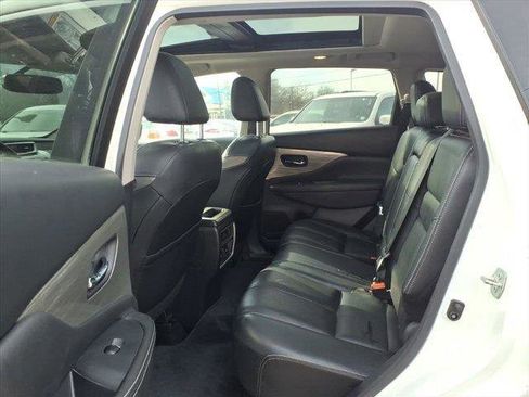 Used 2018 Nissan Murano SL w/ Moonroof Package image 14