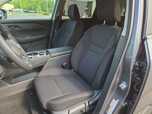 New 2026 Nissan Rogue S image 11