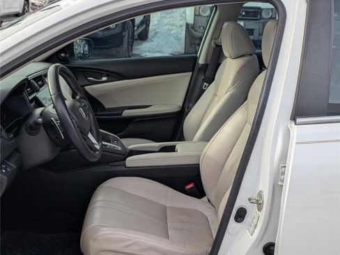 Used 2019 Honda Insight Touring image 15