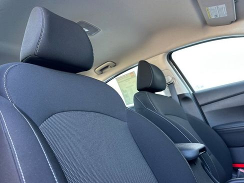 Used 2022 Kia Forte LXS image 16