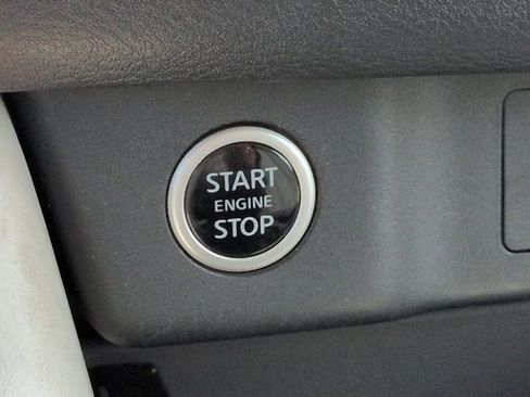 Used 2021 Nissan Rogue SL FWD image 30