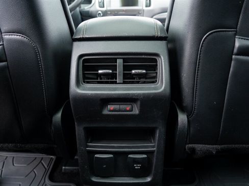 Used 2016 Ford Edge Titanium w/ Equipment Group 302A AWD/4WD image 24
