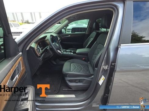 Used 2024 Volkswagen Atlas SE FWD image 10
