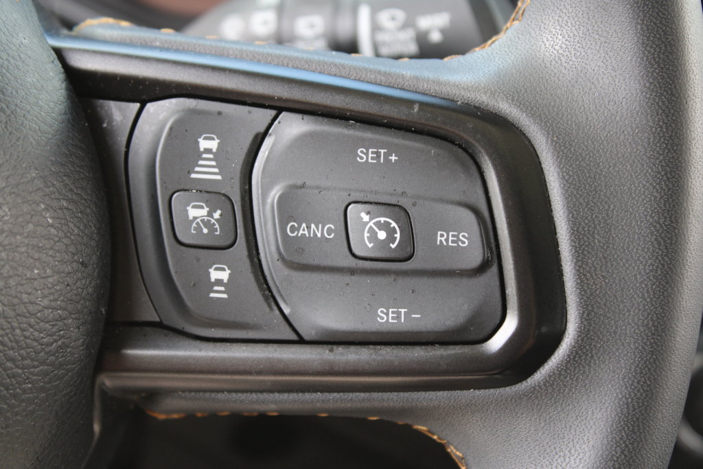 Used 2024 Jeep Wrangler Unlimited AWD/4WD image 22