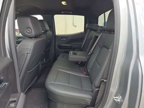 New 2026 GMC Canyon Elevation w/ Convenience Package image 10