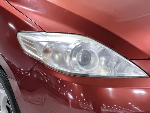 Used 2009 MAZDA MAZDA5 Sport FWD image 10