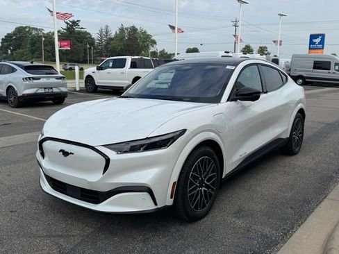 New 2025 Ford Mustang Mach-E Premium image 30