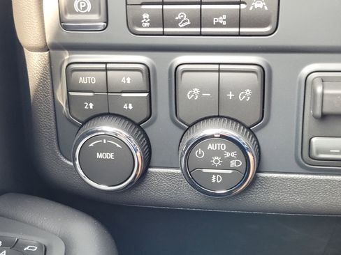 New 2026 Chevrolet Tahoe Premier w/ Sun And Tow Package image 18