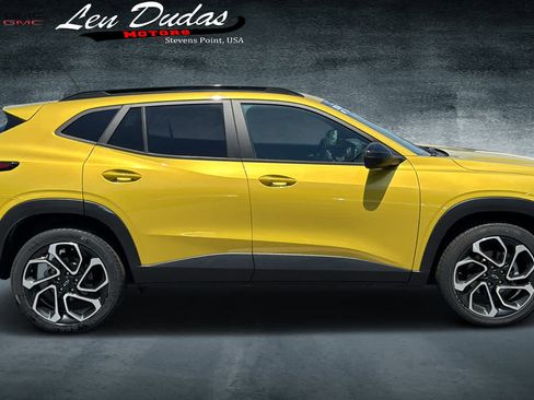 Certified 2024 Chevrolet Trax RS w/ Driver Confidence Package FWD image 5