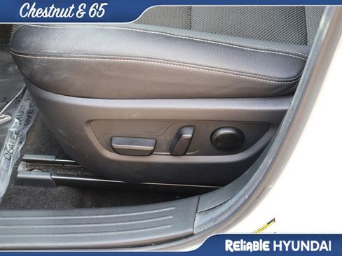 Used 2024 MAZDA CX-50 AWD 2.5 S w/ Preferred Package image 24