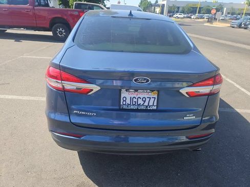 Used 2019 Ford Fusion SE FWD image 7