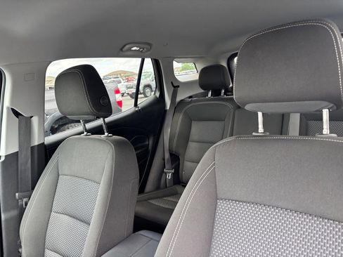 Used 2024 GMC Terrain SLE FWD image 10
