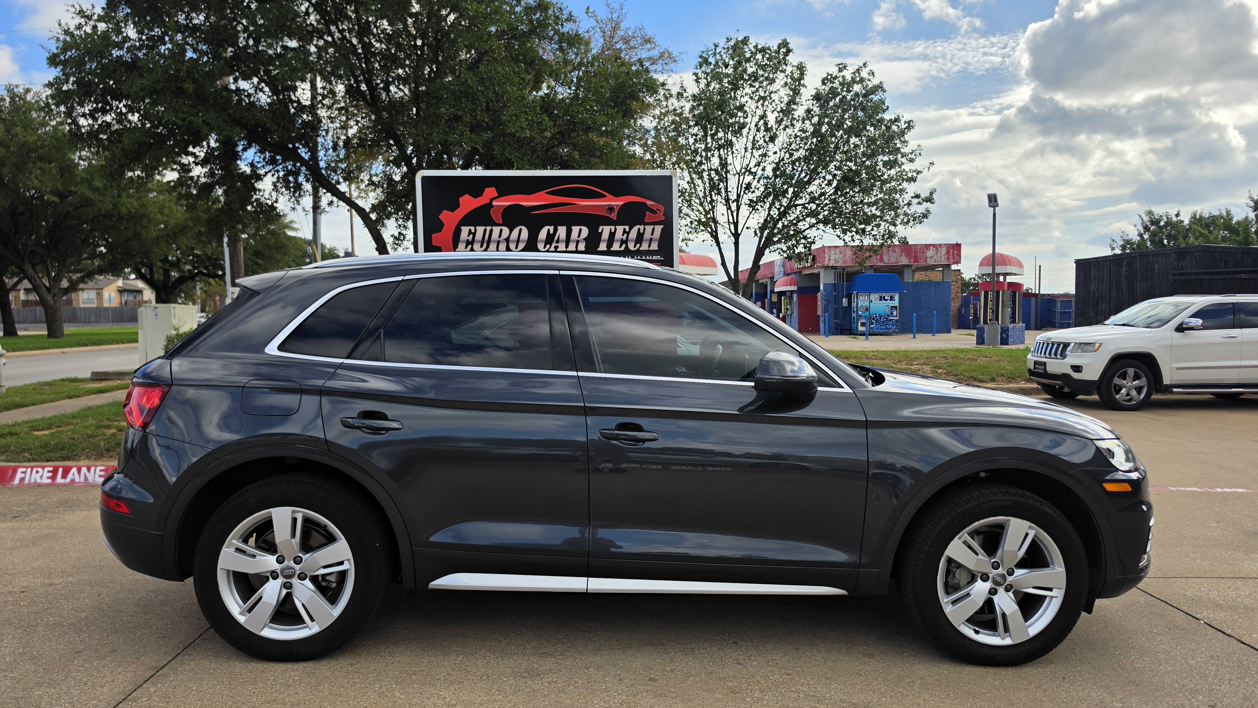 Used 2019 Audi Q5 2.0T Premium Plus w/ Premium Plus Package AWD/4WD image 7