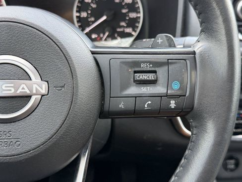 Used 2024 Nissan Rogue SV w/ SV Premium Package FWD image 23