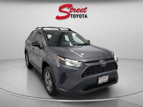 Certified 2024 Toyota RAV4 XLE w/ Convenience Package FWD image 5