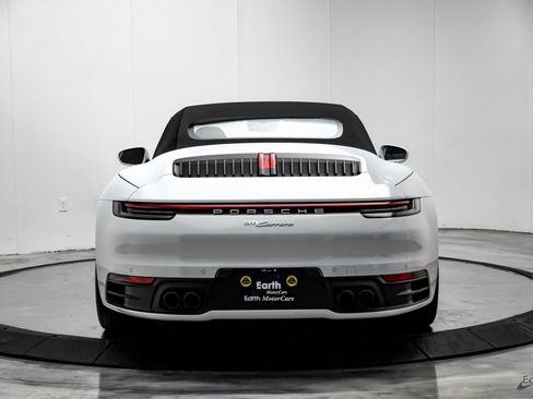 Used 2021 Porsche 911 Carrera 4 image 12