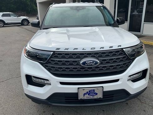 Used 2023 Ford Explorer XLT w/ Equipment Group 202A RWD image 10