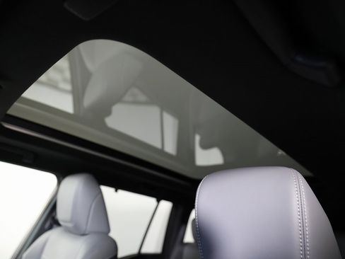 Used 2025 Lexus GX 550 image 39