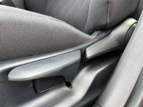 Used 2025 Toyota Corolla LE FWD image 23