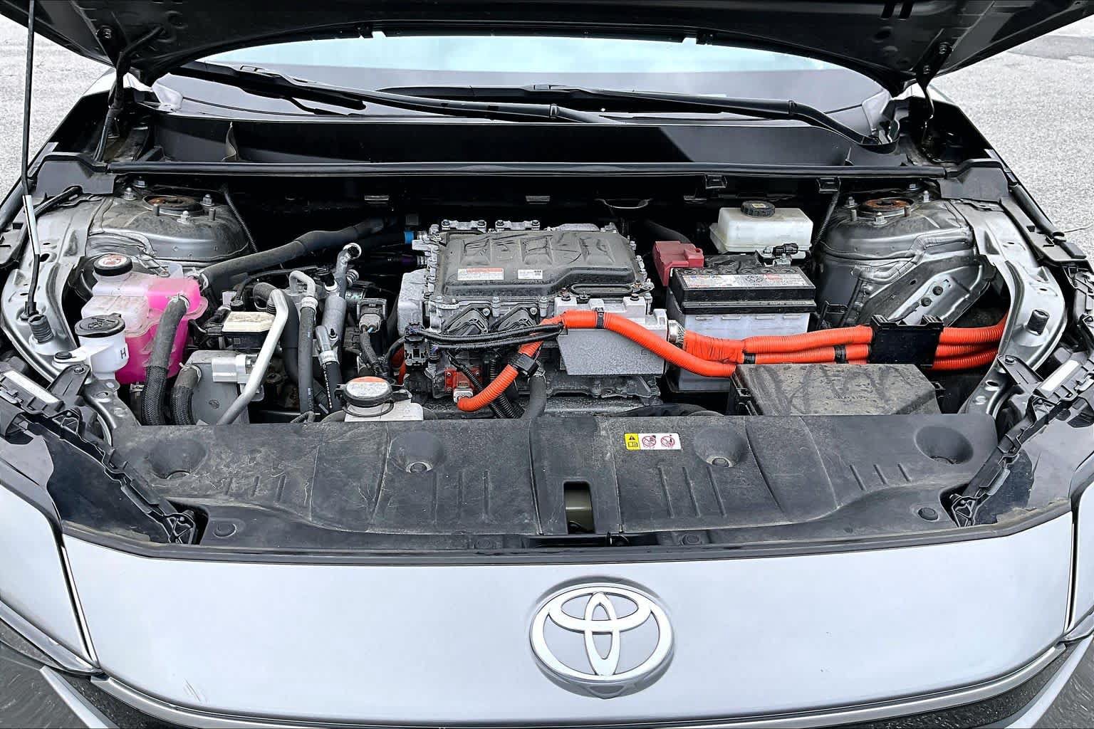 Used 2023 Toyota bZ4X AWD w/ Weather Package image 31