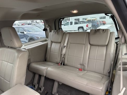 Used 2012 Lincoln Navigator Base image 7