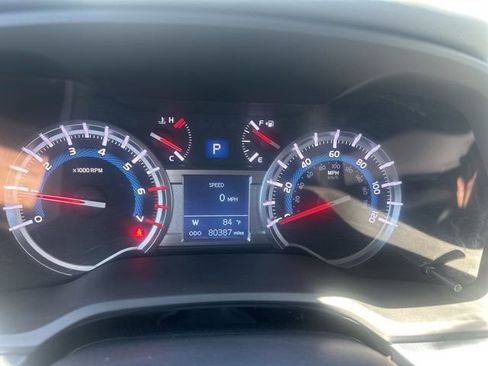 Used 2018 Toyota 4Runner TRD Off-Road Premium image 17