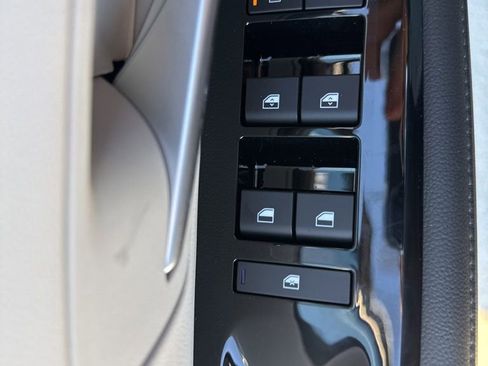 New 2026 Hyundai Tucson Limited image 24