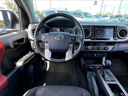 Used 2022 Toyota Tacoma SR5 image 8