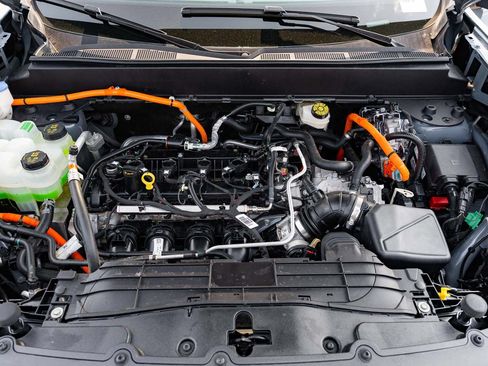 Used 2025 Ford Maverick XLT FWD image 20
