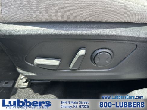 Used 2025 Hyundai Tucson SEL FWD image 12