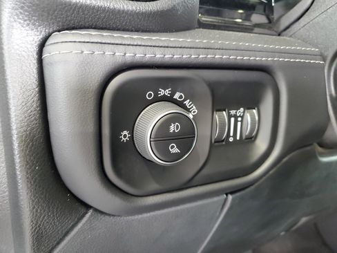 New 2025 RAM 2500 Limited AWD/4WD image 22